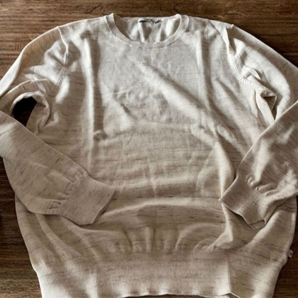J. Lindeberg large pull over cotton sweater
